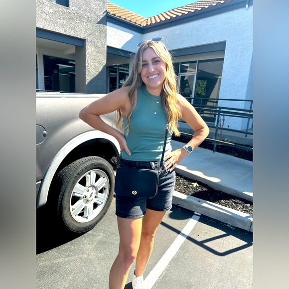 Meet your Posher, Chan - Picture 1 of 1